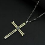 Anime-One-Piece-Necklace-For-Men-Women-Dracule-Mihawk-Cross-Sword-Kogatana-Retro-Pendant-Choker-Kolye59